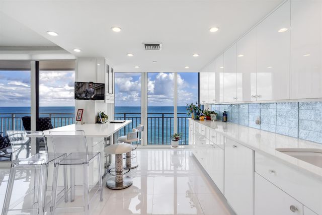 2600 S Ocean Boulevard 11E, Boca Raton, FL 33432