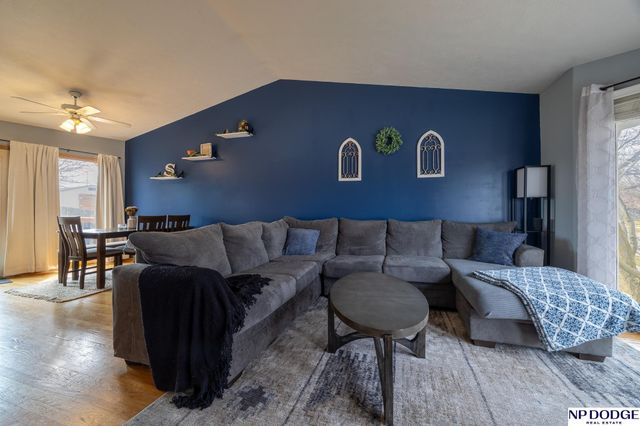 2325 Independence Drive, Lincoln, NE 68521