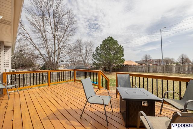 2325 Independence Drive, Lincoln, NE 68521