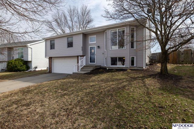 2325 Independence Drive, Lincoln, NE 68521