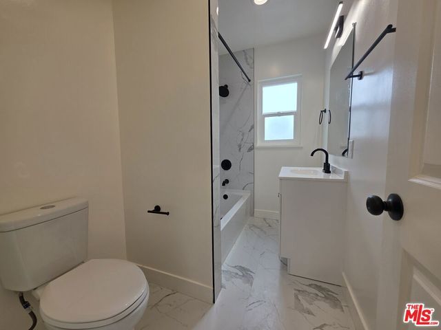 2601 20th Street 6, Santa Monica, CA 90405