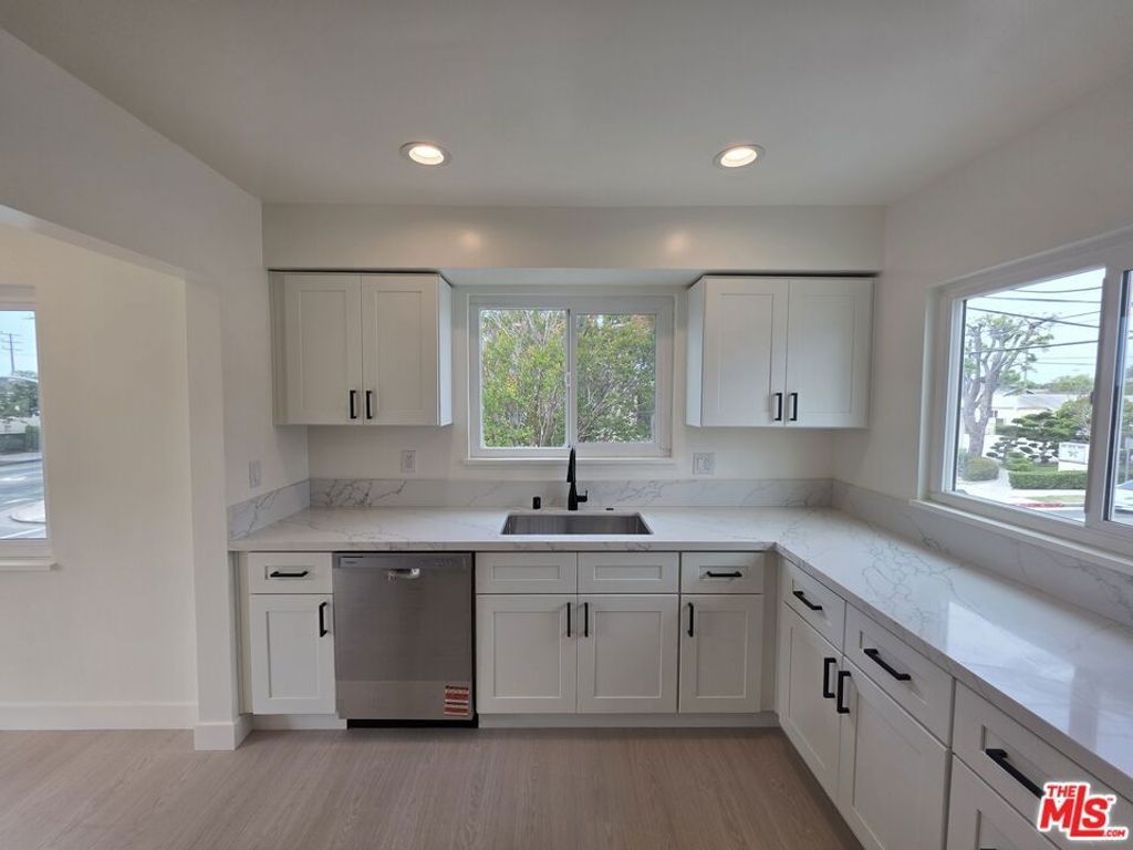 2601 20th Street 6, Santa Monica, CA 90405