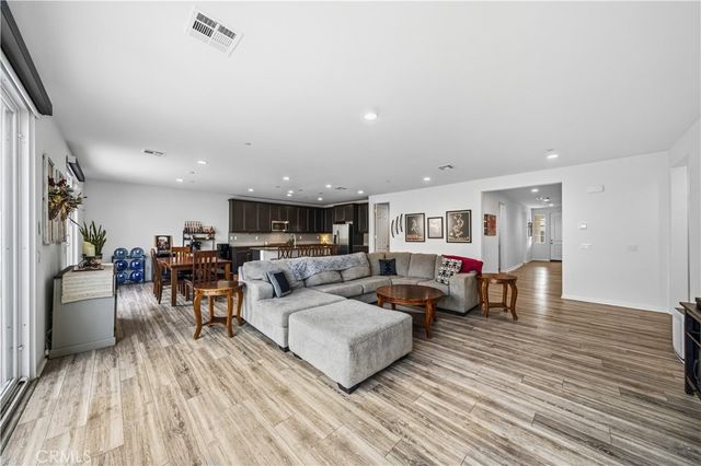 32463 Mckiernan Lane, Menifee, CA 92584