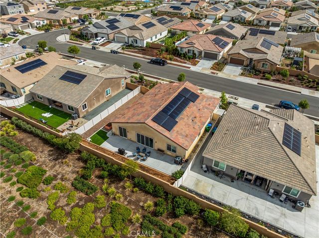 32463 Mckiernan Lane, Menifee, CA 92584