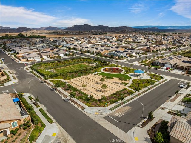 32463 Mckiernan Lane, Menifee, CA 92584