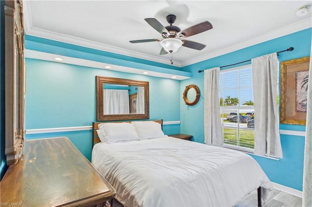 204 SE 18th ST, Cape Coral, FL 33990