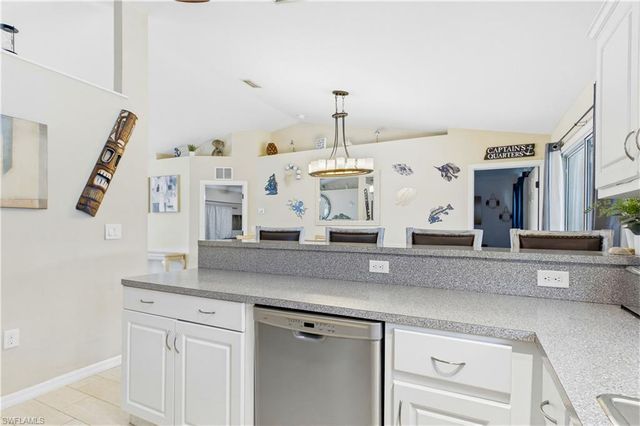 204 SE 18th ST, Cape Coral, FL 33990