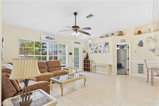 204 SE 18th ST, Cape Coral, FL 33990