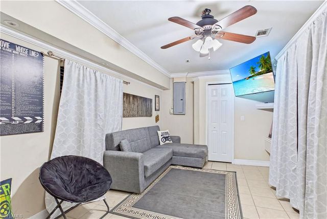 204 SE 18th ST, Cape Coral, FL 33990