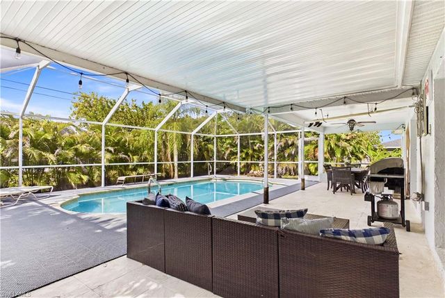 204 SE 18th ST, Cape Coral, FL 33990