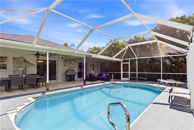 204 SE 18th ST, Cape Coral, FL 33990