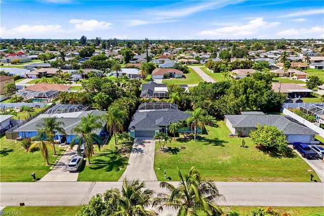 204 SE 18th ST, Cape Coral, FL 33990