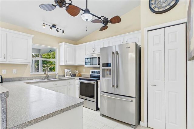 204 SE 18th ST, Cape Coral, FL 33990