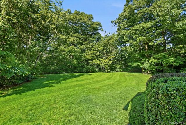 4 Briar Ridge Lane, Putnam Valley, NY 10579