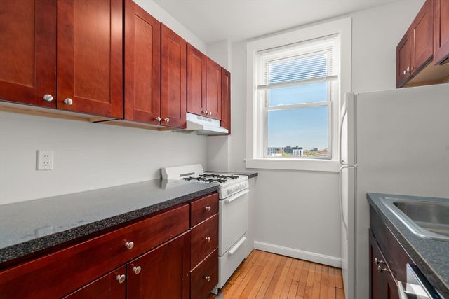 28 Quint Ave 32, Boston, MA 02134