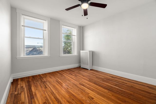 28 Quint Ave 32, Boston, MA 02134