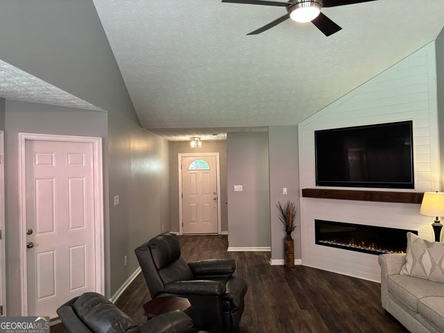40 Frances Turn, Sharpsburg, GA 30277