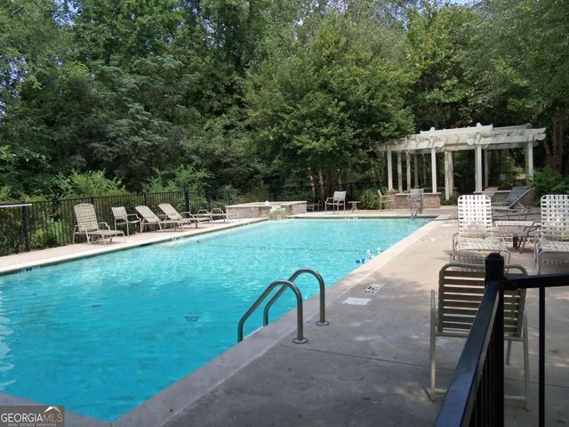660 Barnett Shoals Road 116, Athens, GA 30605