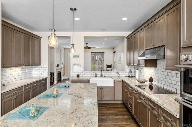 316 Crownview Court, San Marcos, CA 92069