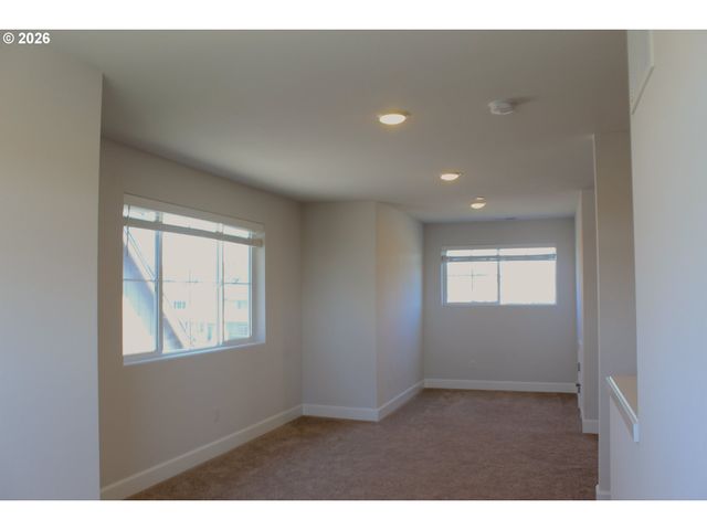 13020 Sw LARKWOOD Pl, Tigard, OR 97224