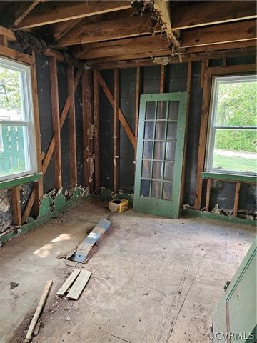 2505 Oaklawn Blvd, Hopewell, VA 23860