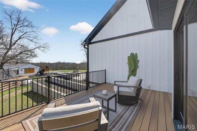 350 Birkhead Road, Winfield, MO 63389