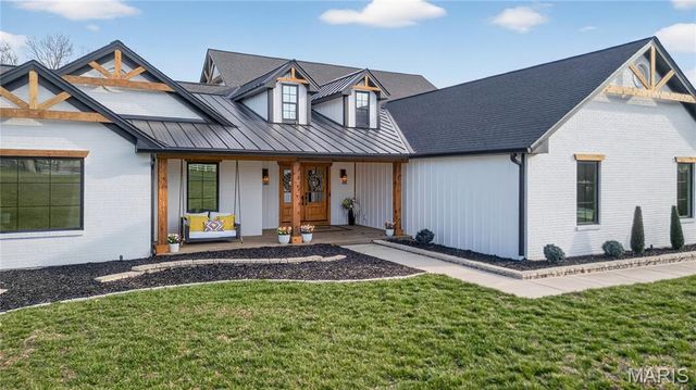 350 Birkhead Road, Winfield, MO 63389