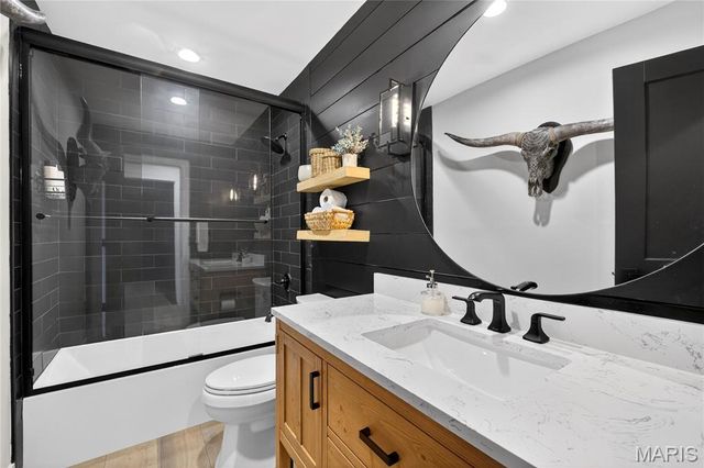 350 Birkhead Road, Winfield, MO 63389