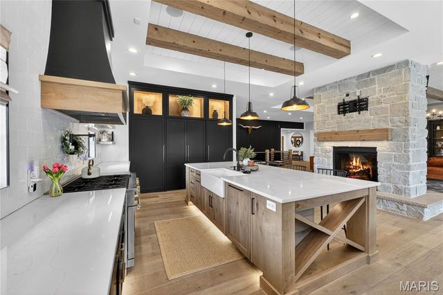 350 Birkhead Road, Winfield, MO 63389