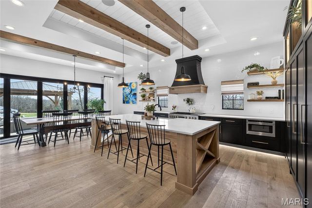 350 Birkhead Road, Winfield, MO 63389