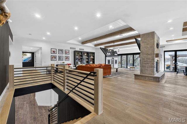 350 Birkhead Road, Winfield, MO 63389