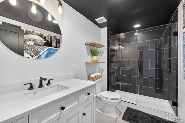 350 Birkhead Road, Winfield, MO 63389