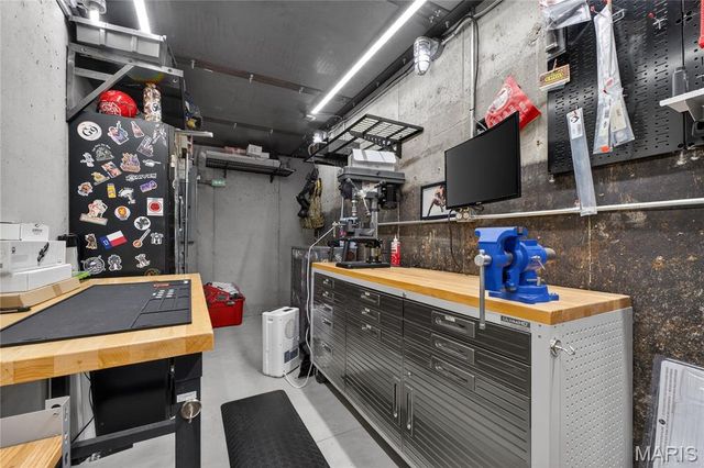 350 Birkhead Road, Winfield, MO 63389