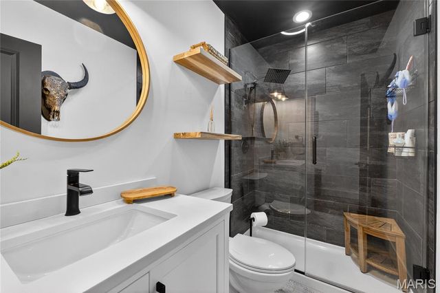 350 Birkhead Road, Winfield, MO 63389