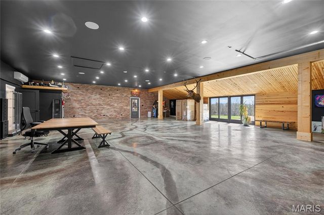 350 Birkhead Road, Winfield, MO 63389