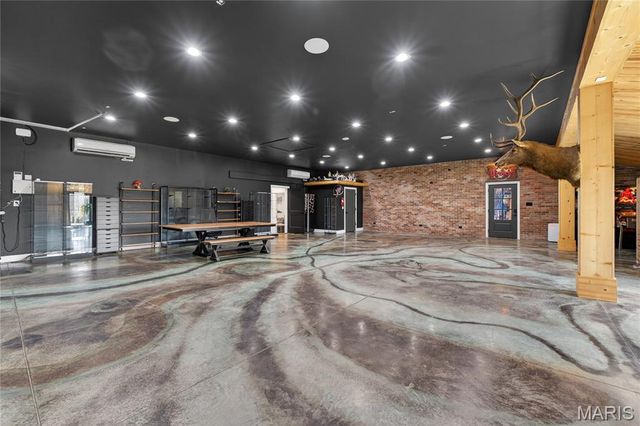 350 Birkhead Road, Winfield, MO 63389