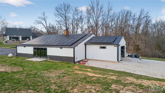 350 Birkhead Road, Winfield, MO 63389