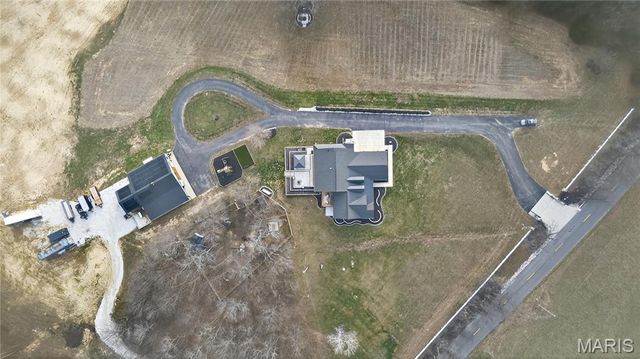 350 Birkhead Road, Winfield, MO 63389