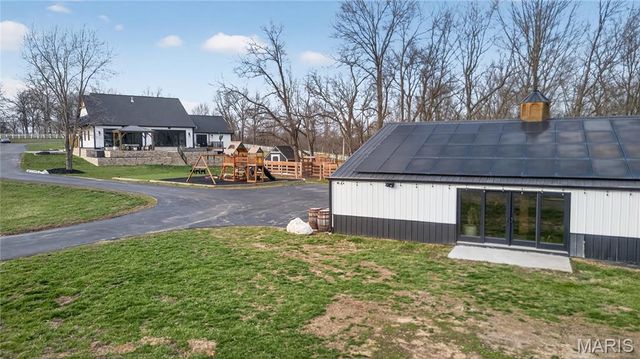 350 Birkhead Road, Winfield, MO 63389
