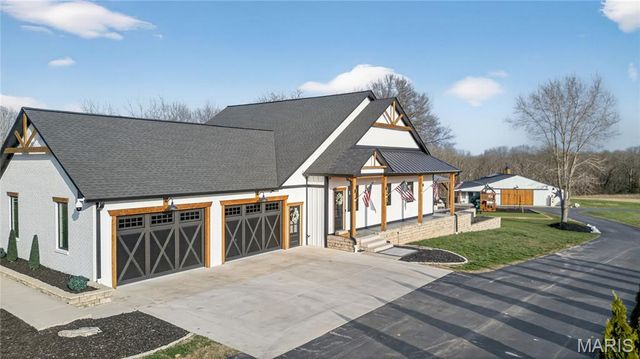 350 Birkhead Road, Winfield, MO 63389