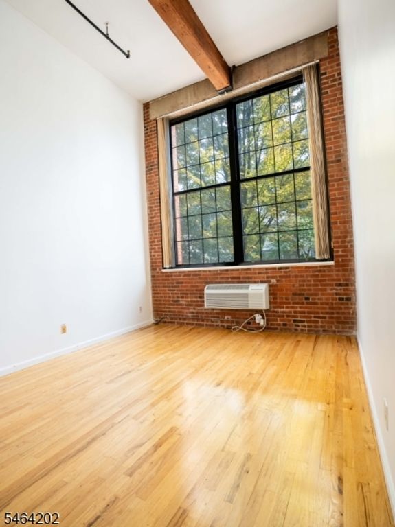 366 Trenton Ave 2E, Paterson City, NJ 07503 — photo 4