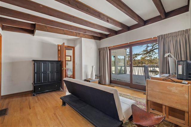 36 Little Neck Lane, Mashpee, MA 02649