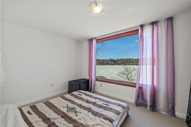 36 Little Neck Lane, Mashpee, MA 02649