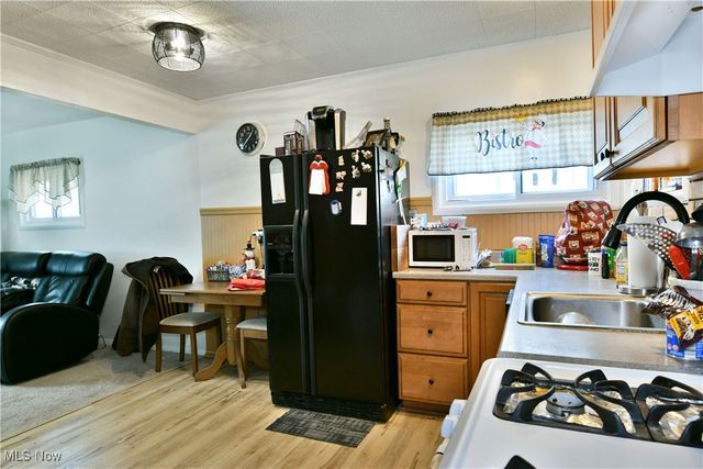 229 Jacobs Road, Hubbard, OH 44425