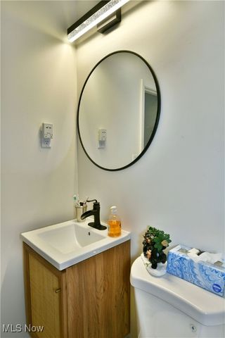 229 Jacobs Road, Hubbard, OH 44425