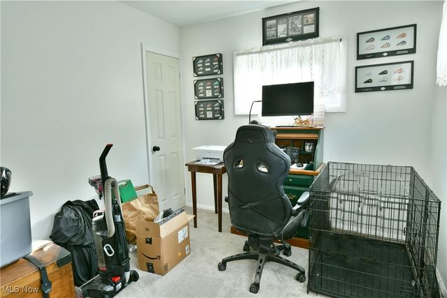 229 Jacobs Road, Hubbard, OH 44425