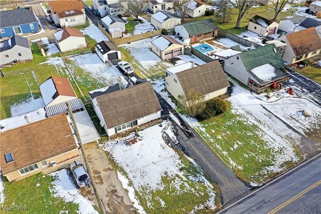 229 Jacobs Road, Hubbard, OH 44425