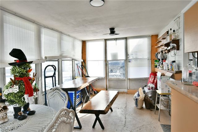 229 Jacobs Road, Hubbard, OH 44425