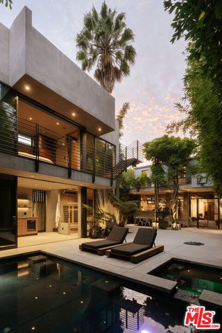 554 Westminster Avenue, Los Angeles, CA 90291