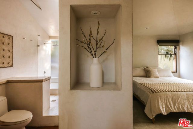 554 Westminster Avenue, Los Angeles, CA 90291